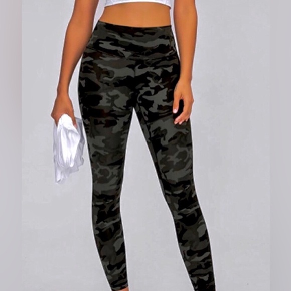 EXPRESS Camouflage legging pants lounge, exercise, run errands, lunch etc NEW L - Picture 6 of 12